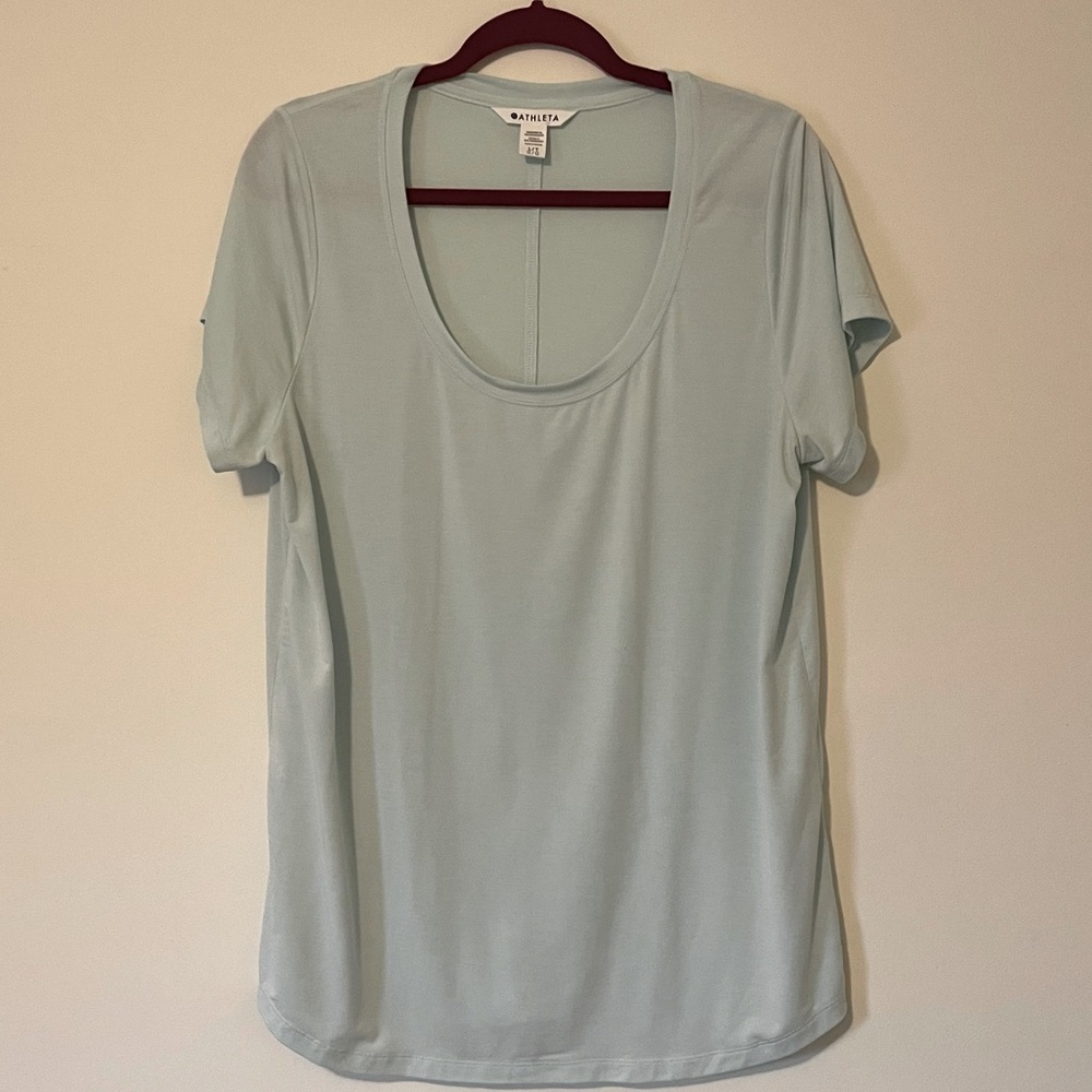 Athleta scoop neck tee size L tall